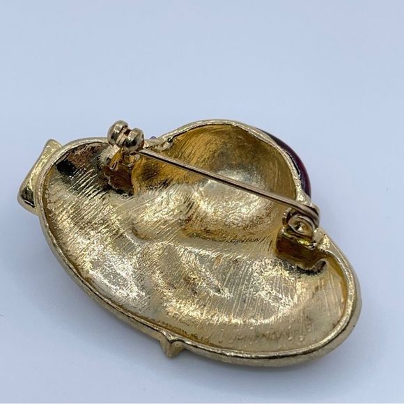 Red Hat Society Brooch Pin Red Enamel Purple Scarf Tie Flowers Gold Tone Trim 3D - Picture 6 of 10